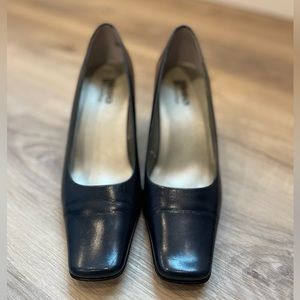 Vintage Bravo Browns Heels